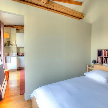 Atelier, dernier étage bail mobilité Centre paris Appartamento *